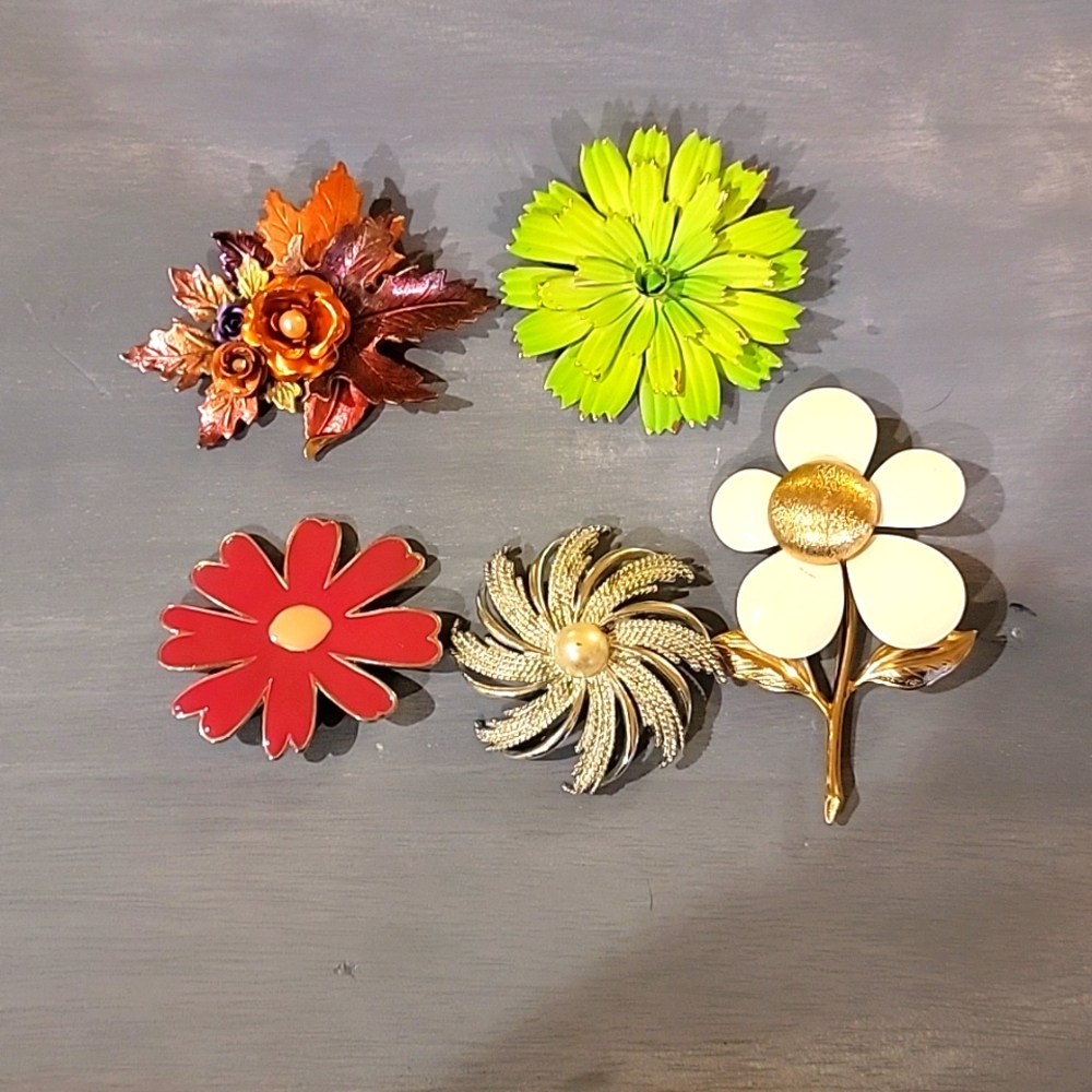 Vintage Brooch Collector Starter Pack